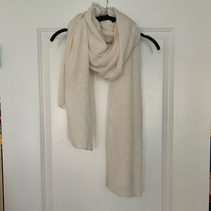 Cream 100% cashmere scarf / Lord & Taylor